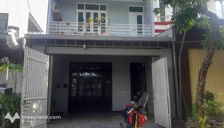 Cho thuê nhà 2 tầng mặt tiền Trần Anh Tông, thành phố Huế, giá 11 triệu/tháng