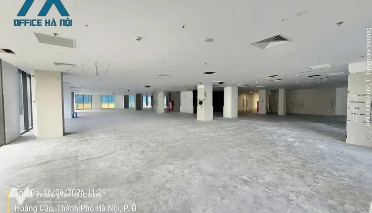 Cho thuê văn phòng hạng A, 600m2 - 205tr/tháng, tại Hoàng Cầu, Đống Đa, Hà Nội, vị trí lô góc sáng