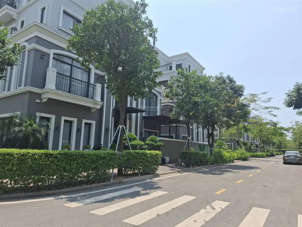 Quyết bán căn grand town house giá tốt hướng tây bắc chỉ với 9 tỷ tròn