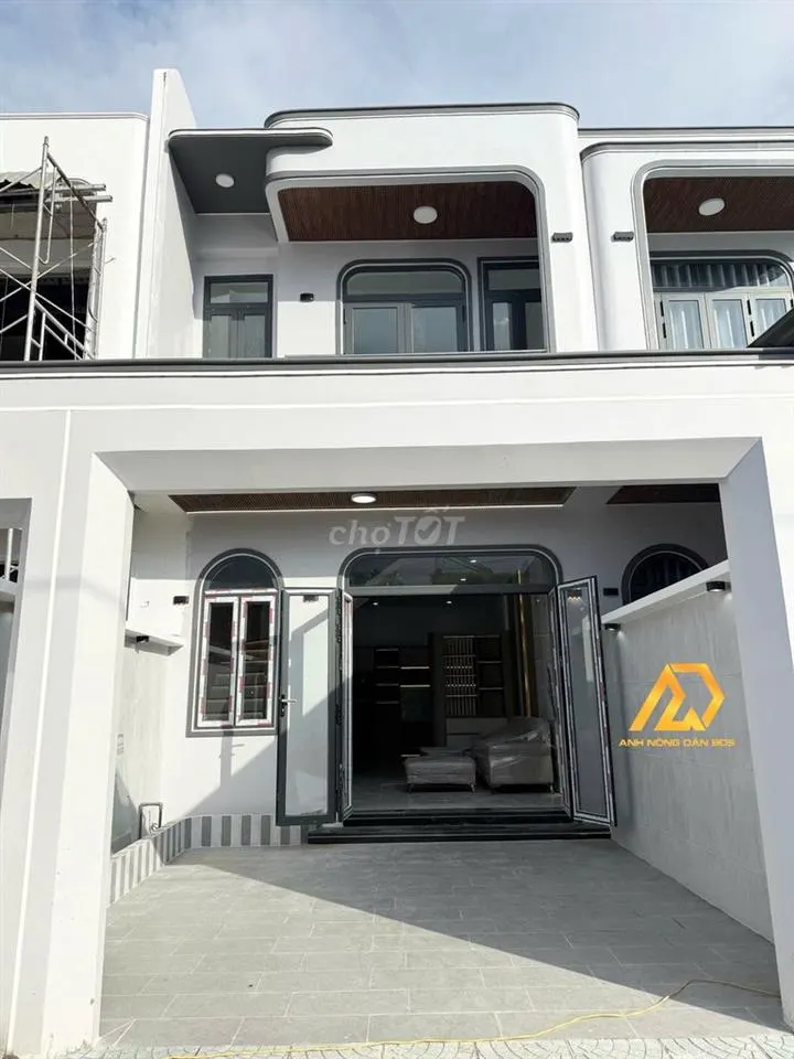 Nhà mới full nội thất TT phường 3 cách mậu thân 80M