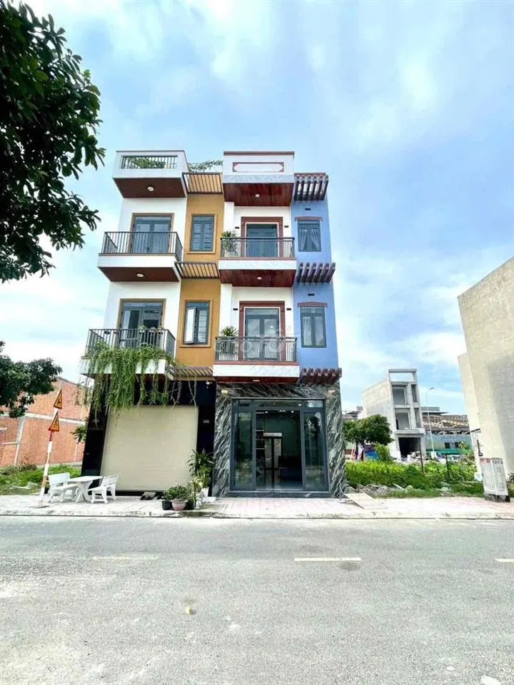 NHÀ Trục Chính KDC, GẦN VÒNG XOAY AN PHÚ Giá: 4ty550tr ( Thương