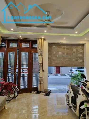 Cực hiếm 1 căn nhà 4 T xát lê quang đạo DT100M2 - MT7M - hơn 8ty .xíu