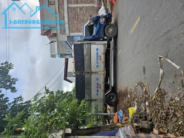 Đất mặt kinh doanh sau ubndp hương mạc cắt ngang 277 và 271 DT265M2 X 15 20TR/1M