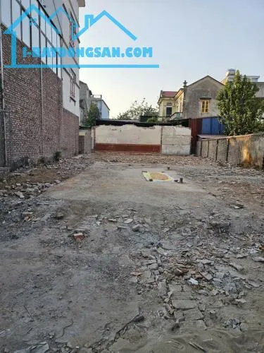 C,C bá,N gấp đất kim thiều đi đa ôtô đỗ cửa hơn 100M2 2tỷxx kim thiều
