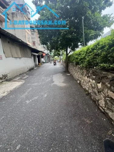 Mảnh đất nguyễn khoái, 43M, MT 5,5M, ngõ rộng, ô tô 20M, xây ở, đầu tư,chỉ 7,2 tỷ.