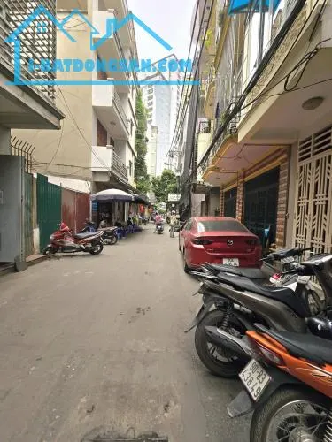 Mảnh đất gốc đề, 65M, MT 4,3M, ô tô tránh, xây văn phòng bulding, giá có 17,5 tỷ.