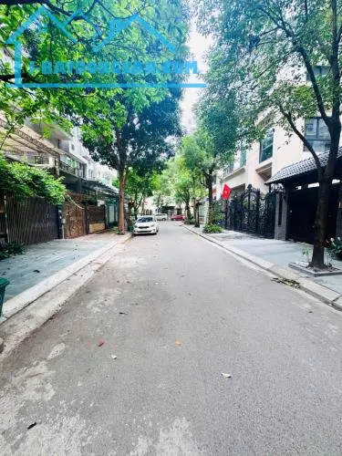 Cực hiếm!mảnh đất vàng tại phú diễn,không QH,oto tránh,DT:40M,7ty