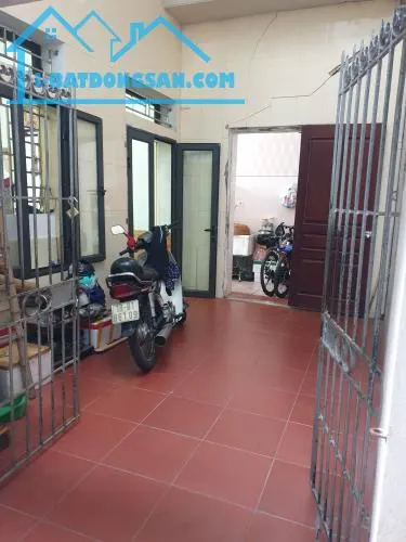 Bán nhà 1.8 tỷ 2 tầng 77M2 chỉ sau nhà mặt đường thái bình