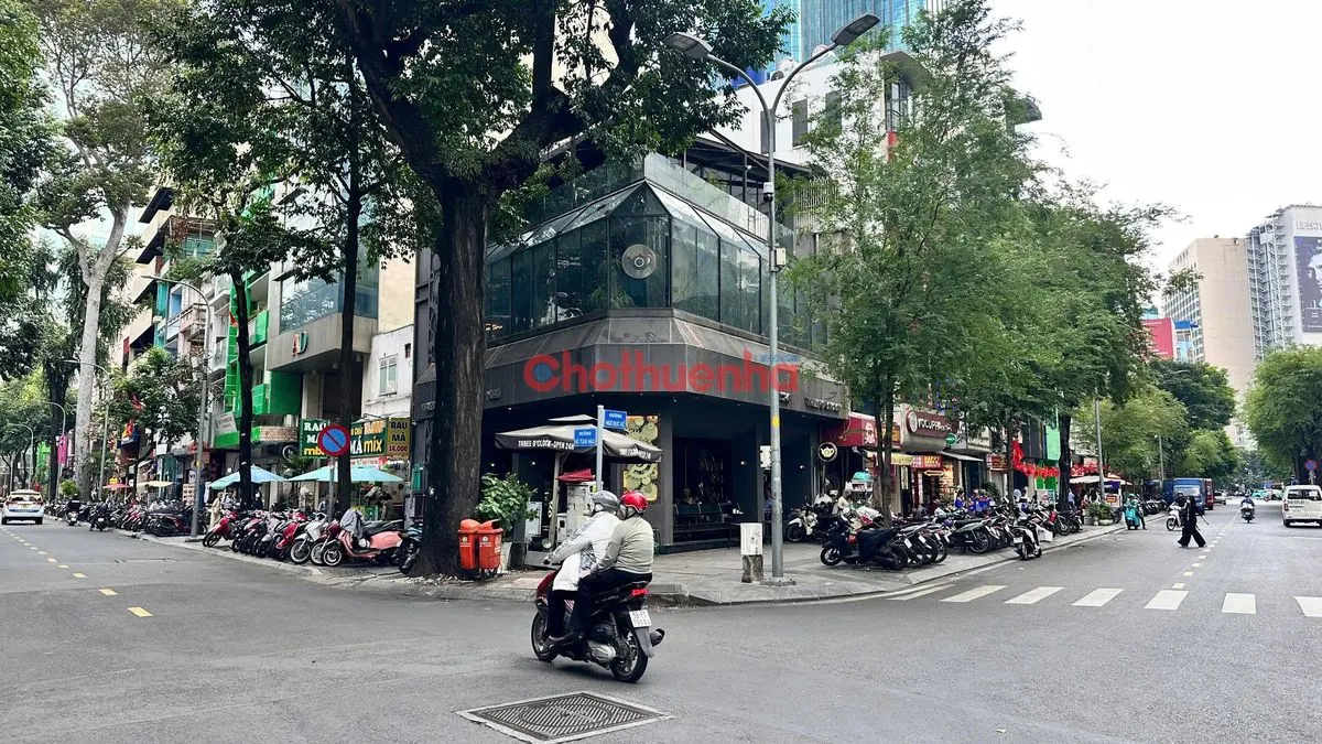 Cho thuê nhà góc 2 MT hồ tùng mậu quận 1, 276M², 3 tầng, giá 22.000 usd/tháng