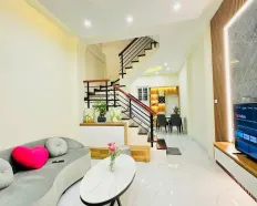Cho thuê nhà nguyên căn Mỹ Đình 45m2 4 tầng 4PN full đồ 13 triệu