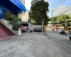 Cho thuê văn phòng sàn 151m2 view kính sáng tại Nguyễn Xí - Bình Thạnh