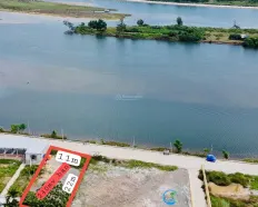 Siêu phẩm mặt sông bên cạnh biển! Đường 12m vị trí khá đẹp đất khá rẻ giá ngợp 11m mặt tiền 2 sổ