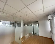 Chính chủ cho thuê văn phòng 110m2 giá rẻ view cực thoáng ở Đường Hòa Hưng, Quận 10