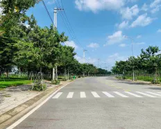 Bán lô đất mặt tiền kinh doanh đường 25m khu hỗn hợp VSIP Quảng Ngãi