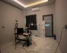 Cho thuê nhà hẻm 10m đường Nguyễn Gia Trí quận Bình Thạnh Dt 4,2x20-5 tầng. Giá 35tr/tháng