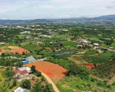 Chính chủ bán 3700m2, có 800m2 thổ cư, 2 mặt tiền đường dài 120 mét ngay trung tâm xã Đông Thanh