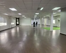 Cho thuê văn phòng nguyên sàn 500m² (trần cao 3,5m) giá tốt khu vực - LH 0906 970