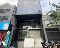 Cho thuê tòa nhà hẻm 8m thông khu Vip K300. Hầm - Trệt - Lửng - 4 lầu. Sàn trống suốt