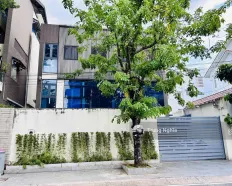 Nhà đường Nam Kỳ Khởi Nghĩa, diện tích: 12x25m, trệt 2 lầu cho thuê