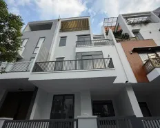 Cho thuê văn phòng 7x20m, DTSD 417m2, hầm trệt 3 lầu giá 65tr/tháng Đảo Kim Cương. LH 0948 888