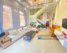 Cần bán nhà phố hẻm xe hơi đường Lữ Gia, P. 9, Đà Lạt 90m2, ngang 4.5, dài 20 mét