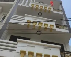 Cần cho thuê nhà mới HXH 958/3A Lạc Long Quân P.8 Q.Tân Bình.