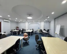 Cho thuê sàn văn phòng 160m2 sử dụng, sẵn nội thất, máy lạnh, giá 25tr/tháng LH: 0948 888