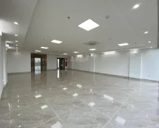 Cho thuê tòa nhà Nguyễn Trãi 120m² 6 tầng, mặt tiền 8m, đỗ 5 - 7 ô tô, 55tr/th