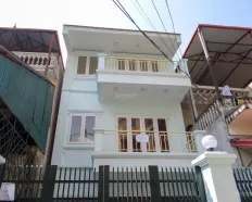 Cho thuê nhà ở hoặc kinh doanh trong ngõ đường Đặng Thai Mai, Tây Hồ