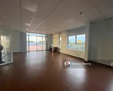 Penthouse Charmington La Pointe làm văn phòng - DT 133m2