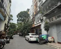 Cho thuê nhà phân lô Khuất Duy Tiến, Ngụy Như Kon Tum, dt 60m x 5 tầng, mt 5m giá 20tr