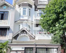 A. Duy cần cho thuê nhà gần sông Sài Gòn, view công viên hầm 3 lầu 5 phòng có nội thất chỉ 65 triệu