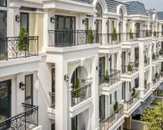 Chính chủ cho thuê căn nhà liền kề đối diện hồ bơi 274m2, 1 trệt 3 lầu, an ninh 24/24 0937 986