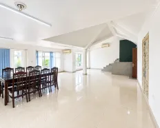 Cho thuê biệt thự 4 tầng Quảng Khánh, Tây Hồ, Hà Nội: 0981 222