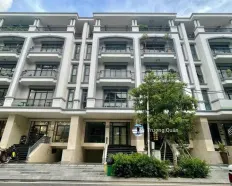 Cho thuê văn phòng đẹp nằm trục đường 37 Khu Đô Thị Vạn Phúc giá chỉ 14 triệu/tháng
