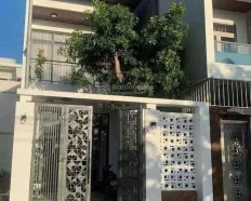 Cho thuê căn nhà hẻm đường Tân Sơn Nhì, 3 phòng ngủ, 5mx16m, 1 lầu, giá 16 triệu