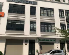 Cho thuê nhà Nguyễn Chí Thanh - Huỳnh Thúc Kháng: 80m2 4.5 tầng, mặt tiền 8m, ô tô đỗ cửa, 25tr/th