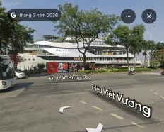 Cho thuê nhà 4 tầng mặt tiền Trần Hưng Đạo, DTSD 1000m2, ngang 15m, 18 phòng, gọi Văn Phú
