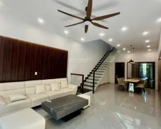 Bán nhà 3 tầng khu Nam Hoà Xuân đường thông giá chỉ hơn 6tỷ