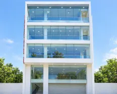 Cho thuê nguyên tòa nhà 5 tầng - 1200 m2 trung tâm Đà Nẵng giá ưu đãi 160 triệu