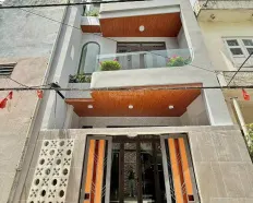 Bán nhà kiệt ô tô Trường Chinh vị trí gần chợ, trường, 3 tầng 3PN, full nội thất
