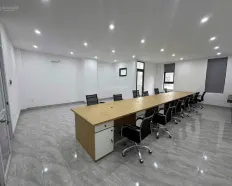 Cho thuê nhà mặt tiền Nguyễn Sinh Sắc trục kinh doanh thích hợp làm văn phòng công ty