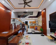 Sát tôn đức thắng nhà 2 tầng ô tô 68,2M 3,98 tỷ