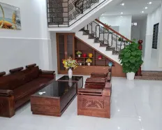 Cho thuê nhà 3 tầng đường Hoàng Sâm, Hòa Xuân