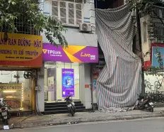Cho thuê nhà riêng mặt phố Lạc Trung
