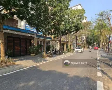 Cho thuê nhà HDI Nguyễn Tuân 90m² x 5 tầng, MT 6m, phân lô ô tô tránh đỗ, vỉa hè rộng