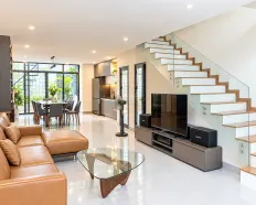 Cho thuê nhà đẹp sân vườn 2 phòng ngủ khu Mỹ An gần sông