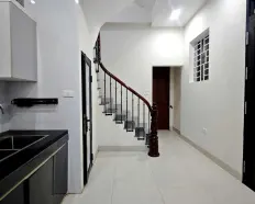 Cho thuê nhà 67 Giáp Bát, 22mx4 tầng, 7,5 triệu/th, 2 phòng ngủ, 3 wc, full đồ, nhà đẹp mới gần phố