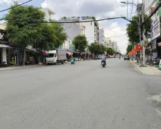 Cho thuê nhà riêng 55 triệu, 220m2 tại Hoàng Hoa Thám, p13, Quận Tân Bình, dt : 6x32m dtcn 220m2
