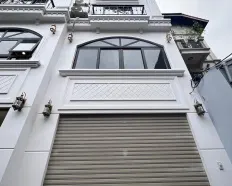 Hiếm!Cho thuê nhà phố Đào Tấn, Linh Lang. 65m2*5t. 5pn. Thang máy. Đường hè 8m. Ở, VP, CTY, Kd đỉnh